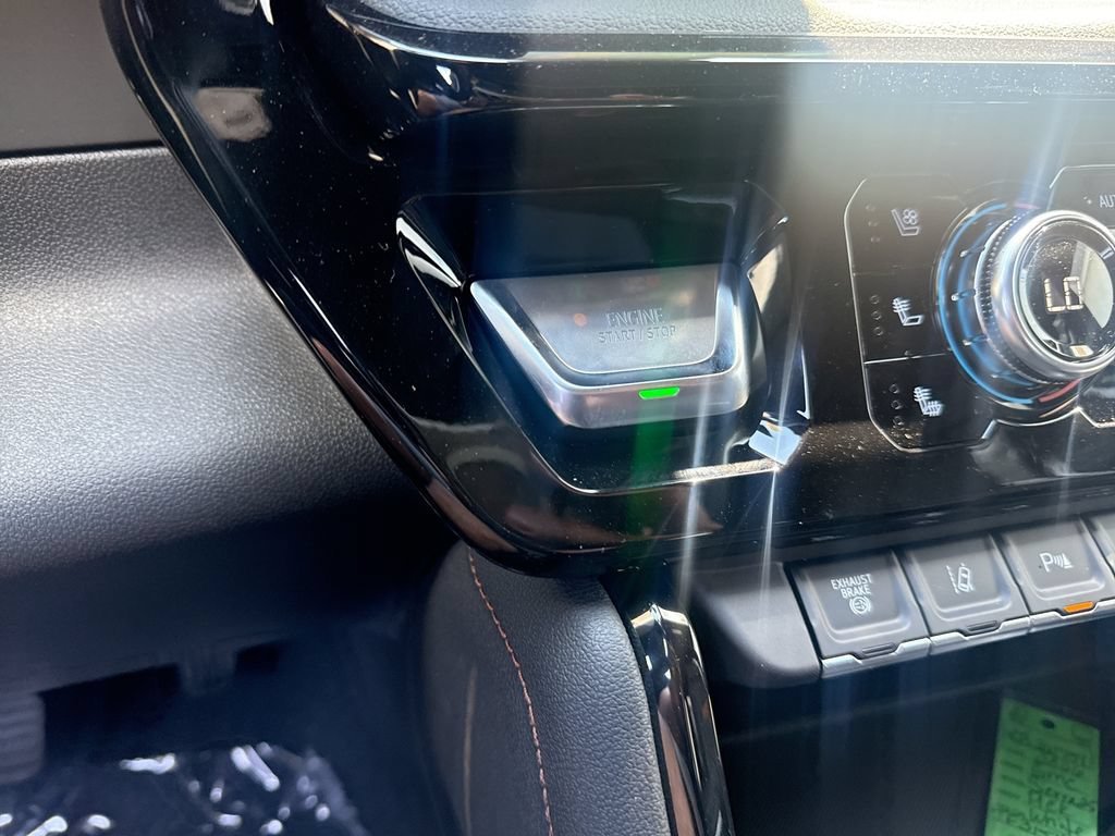 2026 GMC Sierra 2500HD AT4 - Photo 17