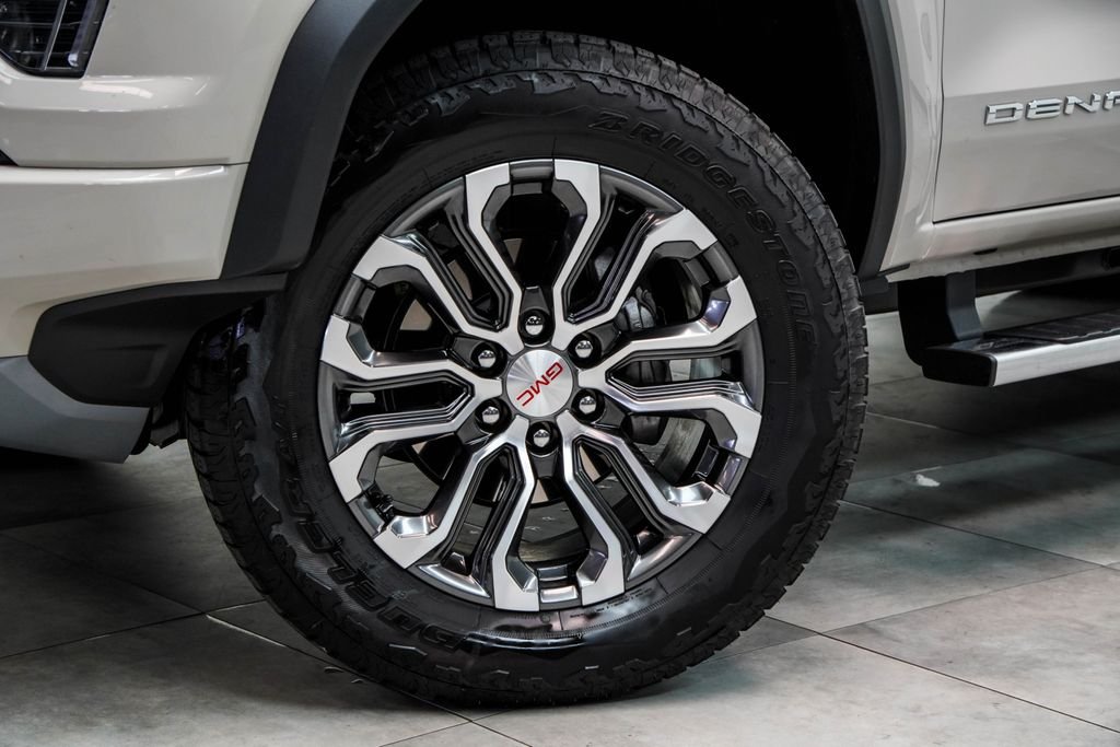 Used 2026 Beige GMC Denali image 3