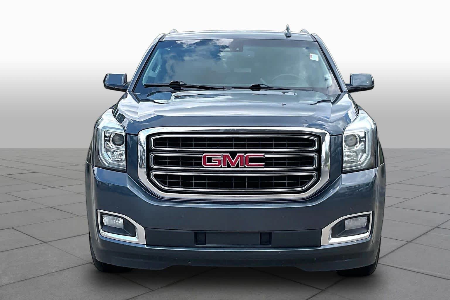 Used 2020 Dark Sky Metallic GMC SLT image 3