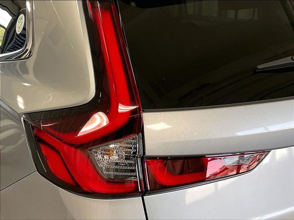Used 2025 Silver Honda EX image 33
