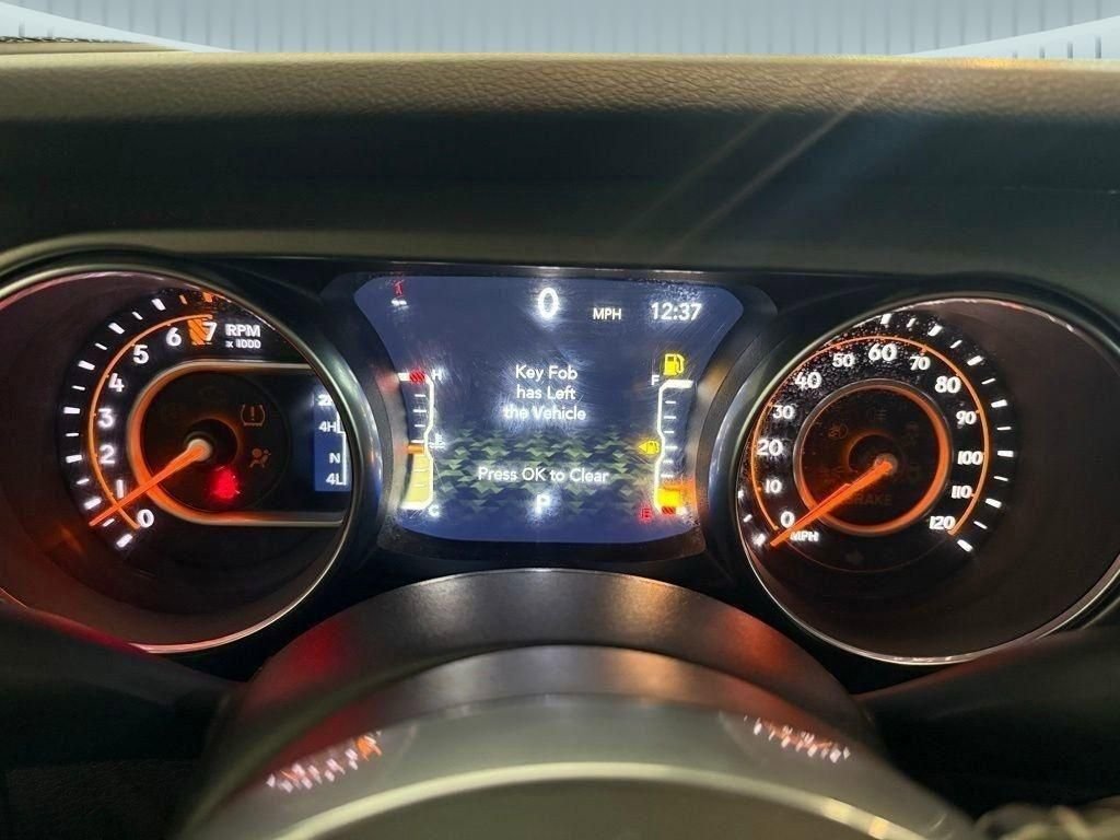 Used 2020 White Jeep Sport image 11