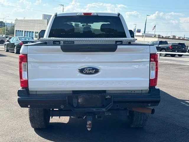 Used 2018 White Ford XL image 6