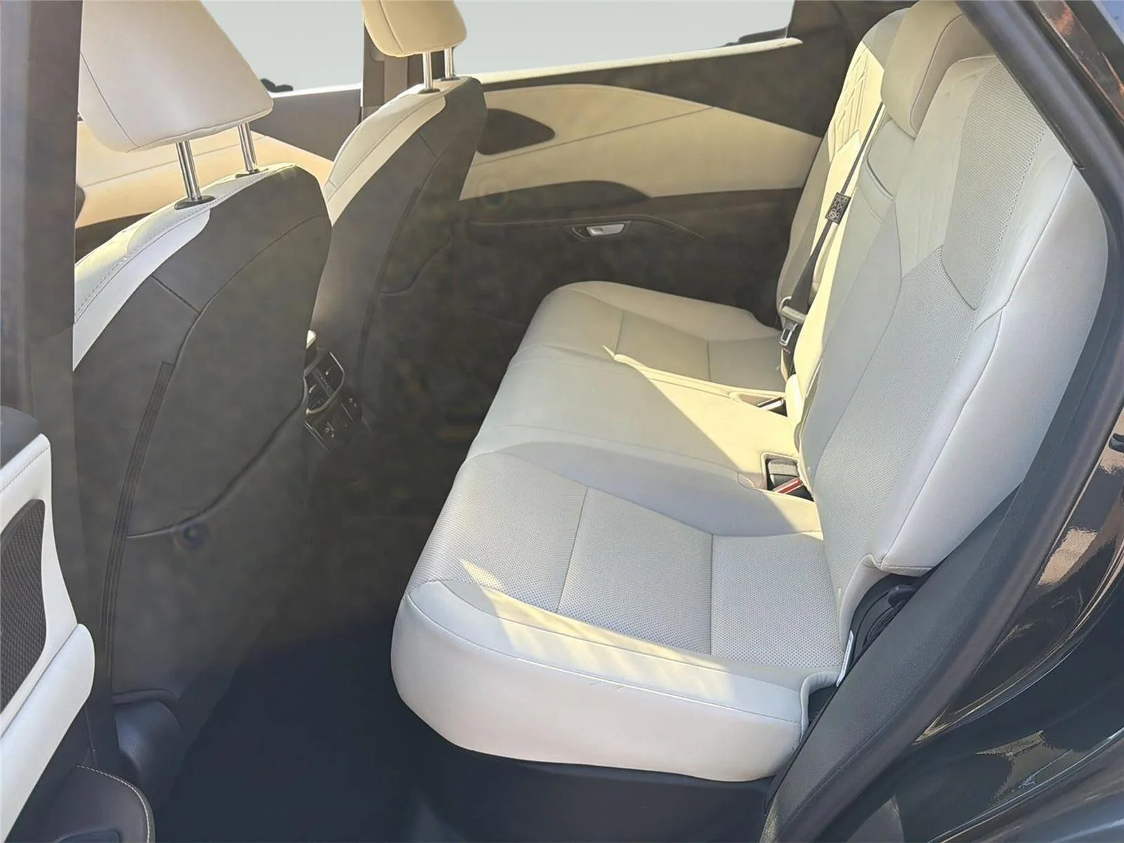 2023 Lexus RX 350 - Photo 21