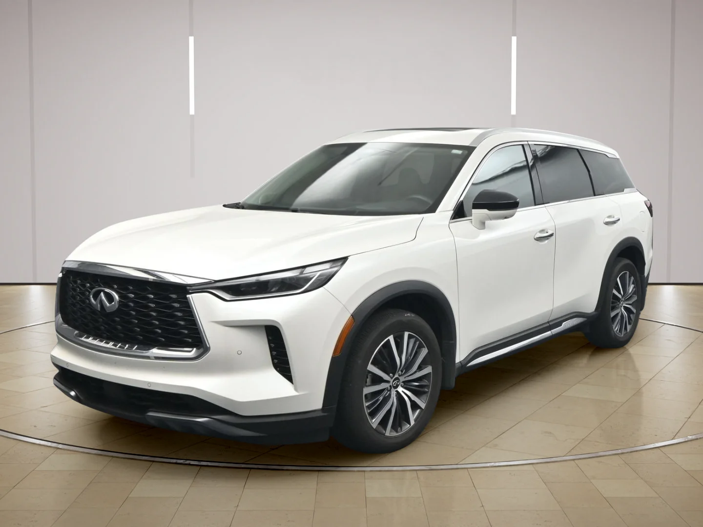 Used 2025 Majestic White INFINITI SENSORY image 3