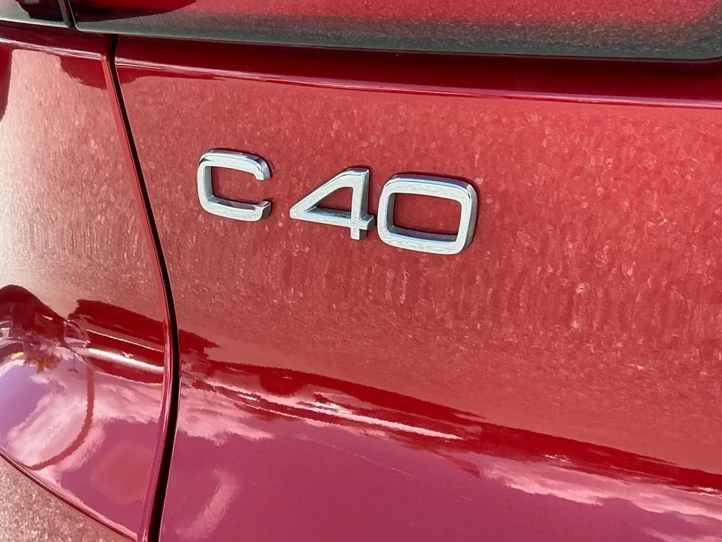 Used 2023 Red Volvo Ultimate image 27
