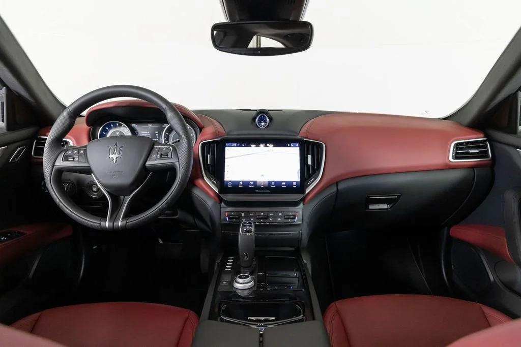 Used 2023 White Maserati GT image 26