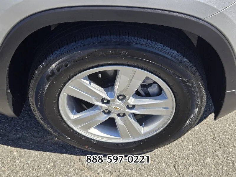Used 2020 Silver Ice Metallic CHEVROLET LS image 19