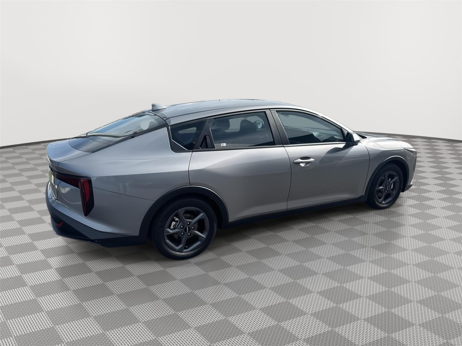 Used 2026 Steel Gray Kia LXS image 4
