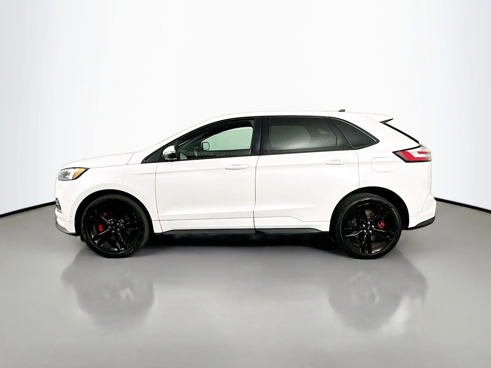 Used 2022 Star White Metallic Tri-Coat Ford ST image 4