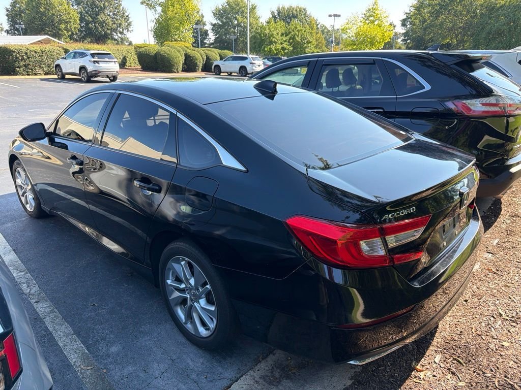 Used 2018  Honda LX image 3