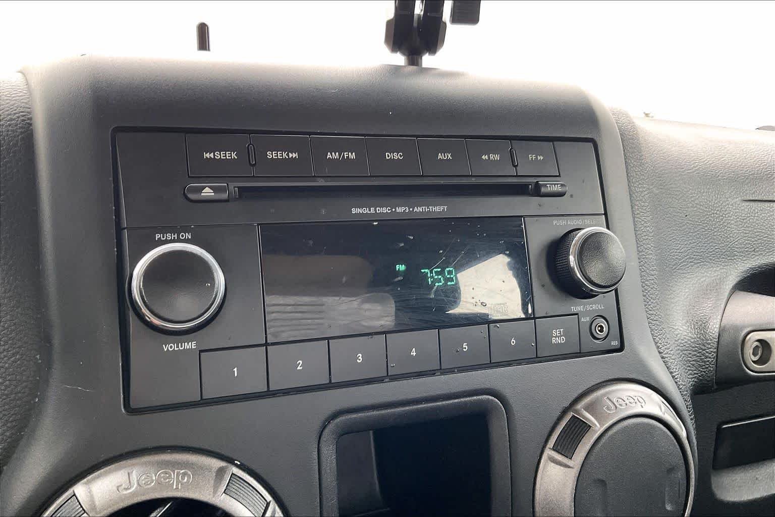 Used 2018 Xtreme Purple Pearlcoat Jeep Sport S image 29