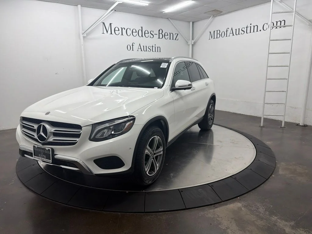 Used 2018 White Mercedes-Benz GLC 300 image 3