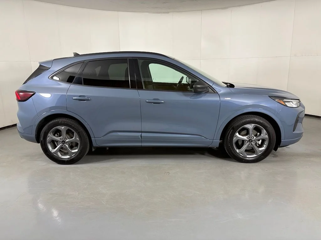 Used 2024 Blue Ford ST-Line image 9