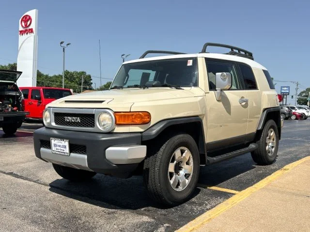 Used 2008  Toyota Base image 5