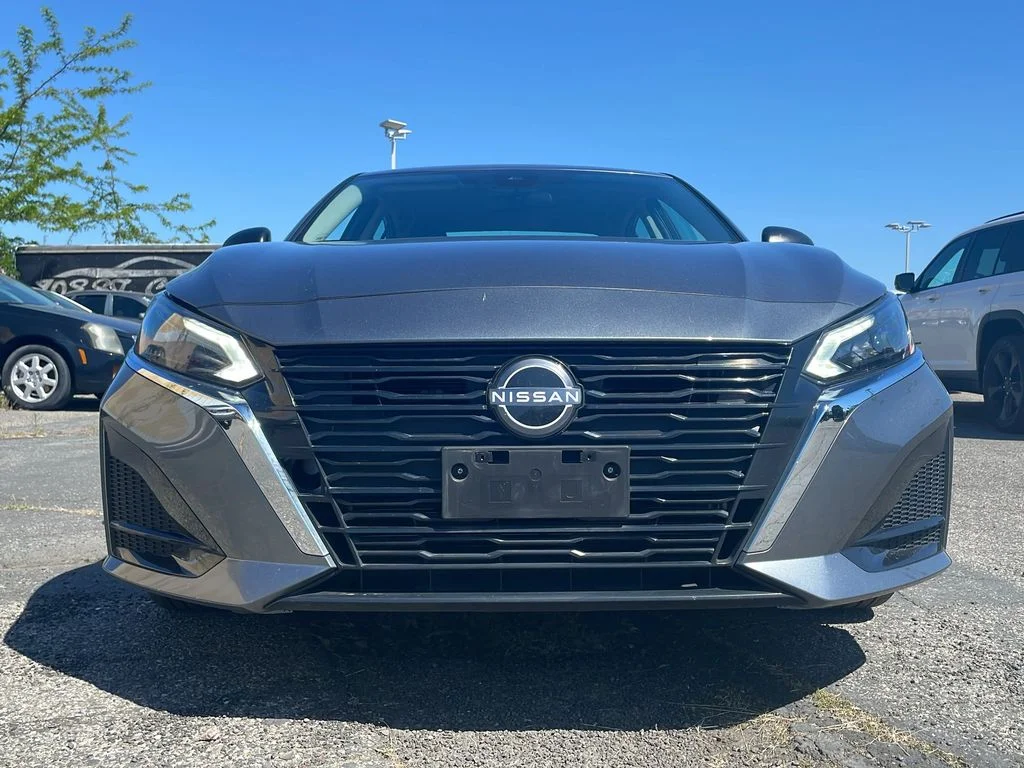 2025 Nissan Altima SV - Photo 25
