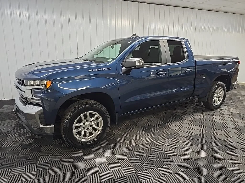 Used 2019 NORTHSKY BLUE METALLIC Chevrolet LT image 6