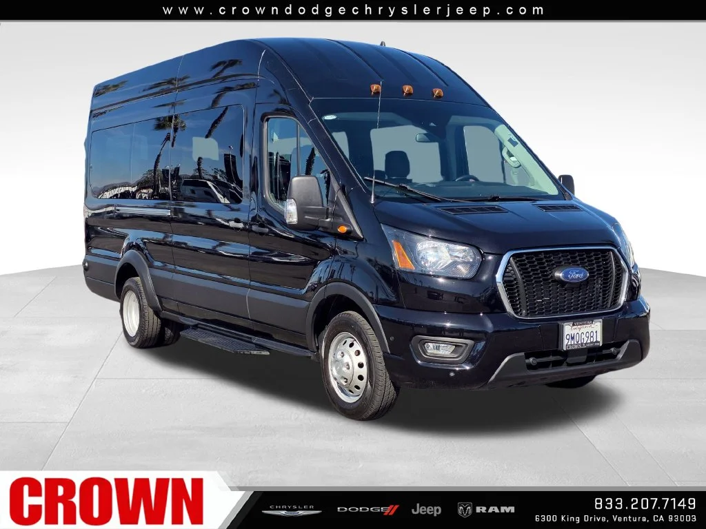 Used 2024 Black Ford XLT image 1