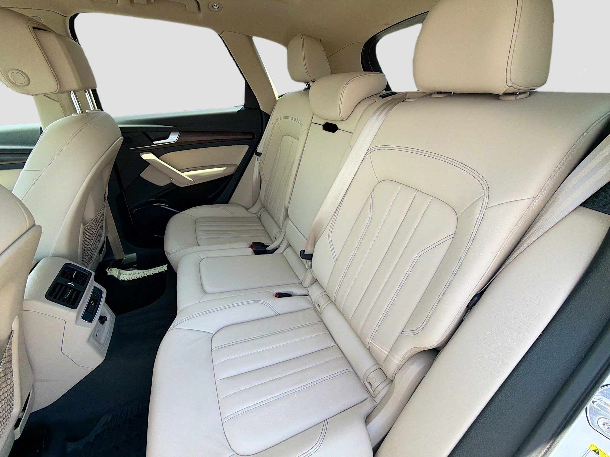 Used 2023 Ibis White Audi S line Premium image 20