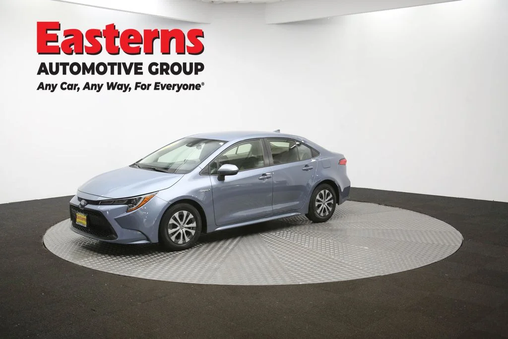 Used 2020 Gray Toyota LE image 55