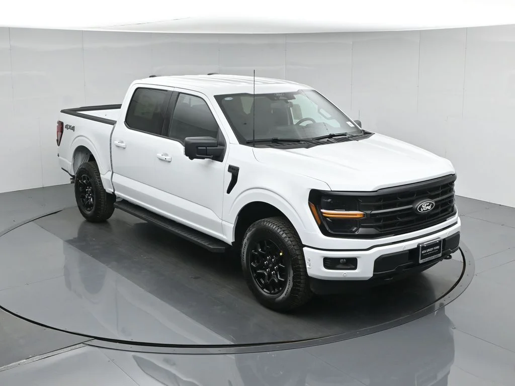 New 2026 White Ford XLT image 40