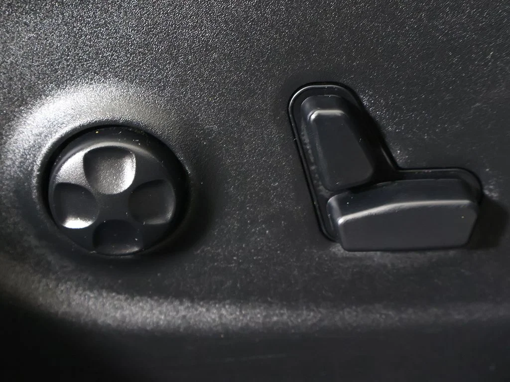 Used 2019 Gray Jeep Limited image 35