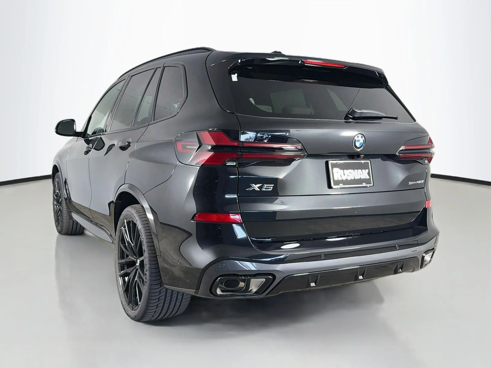 New 2026 Black Sapphire Metallic BMW sDrive40i image 5