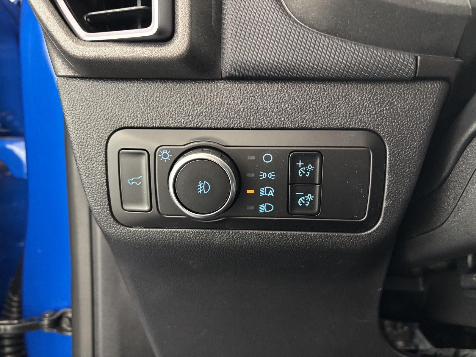 New 2025 Velocity Blue Metallic Ford Outer Banks® image 80