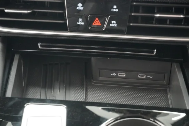 2026 Volkswagen Atlas SE w/Tech - Photo 26