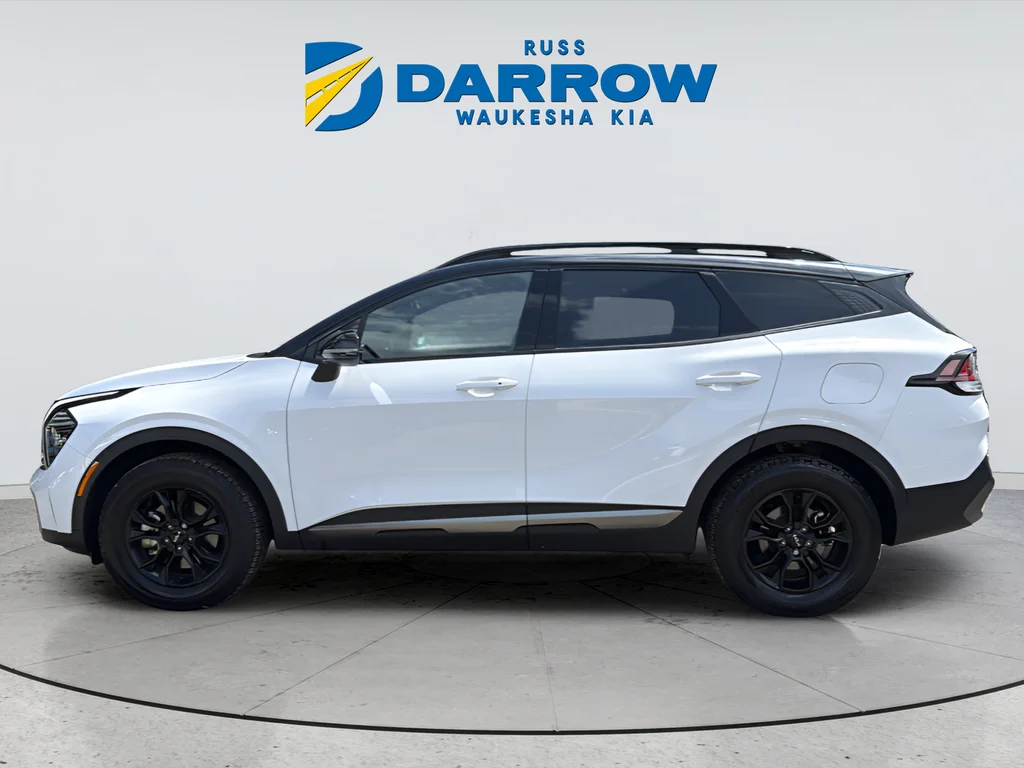 Used 2024 White Kia X-Pro image 2