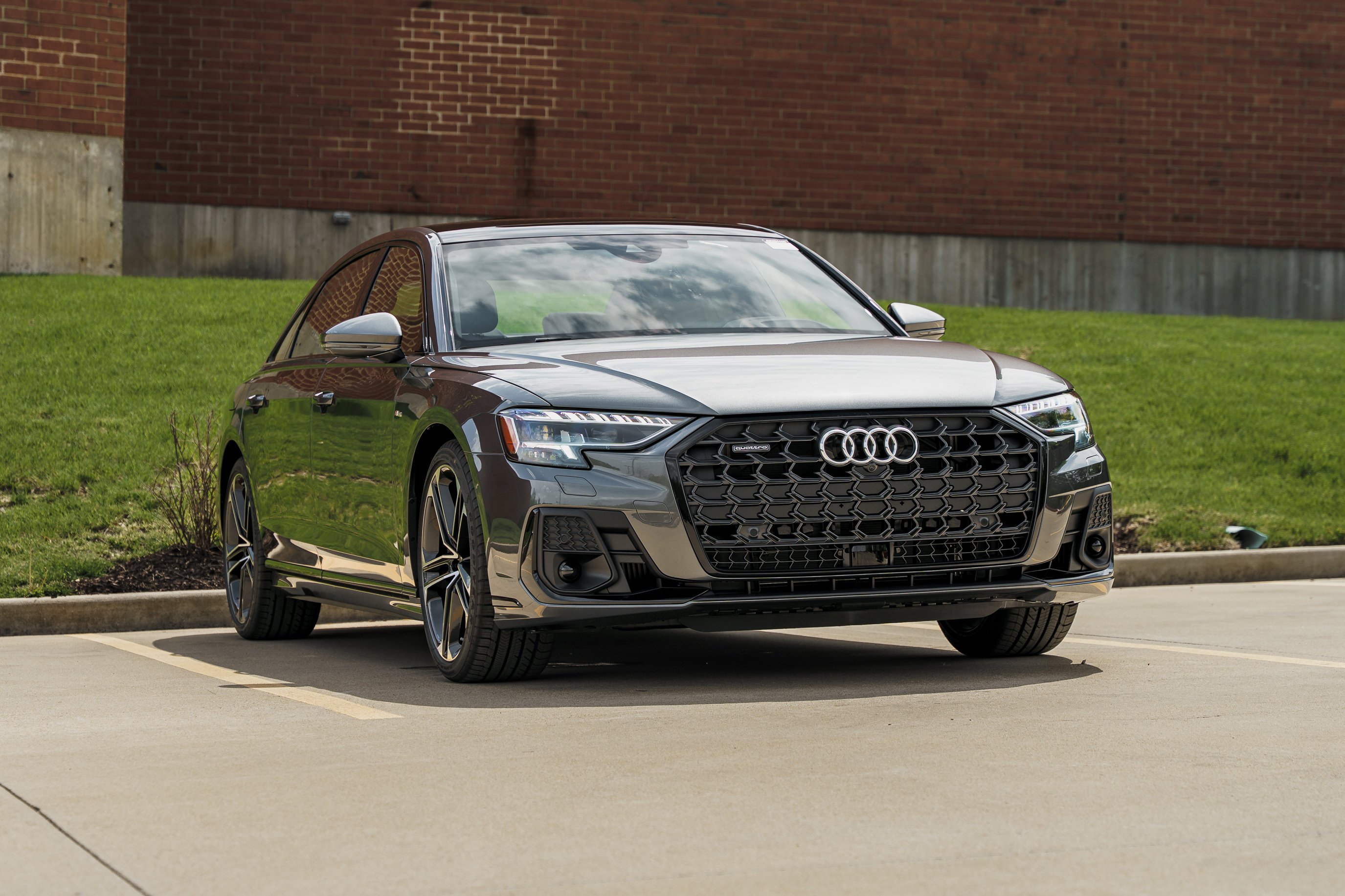 2026 Audi A8 55 TFSI L quattro Tiptronic's photo