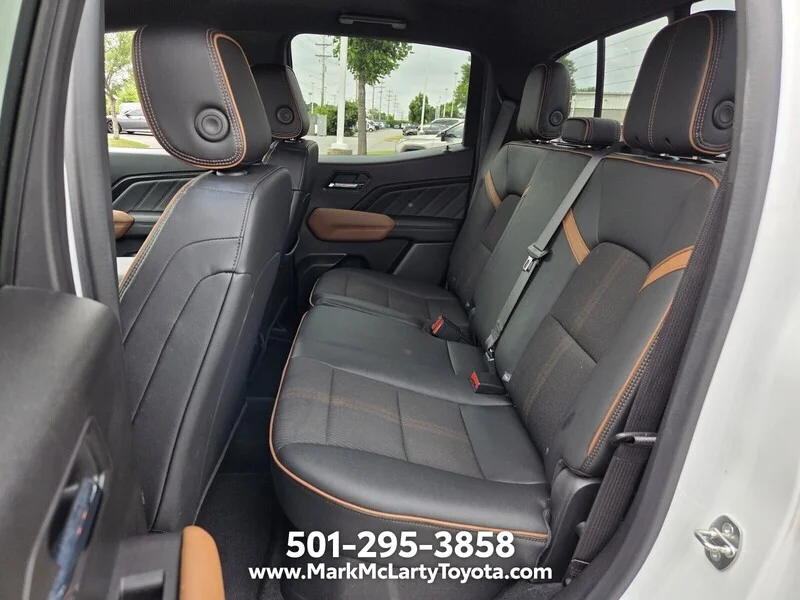 Used 2023 Summit White GMC 4WD Crew Cab AT4 image 10