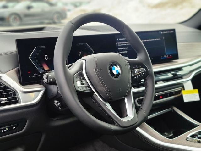 Used 2026 Gray BMW xDrive40i image 14