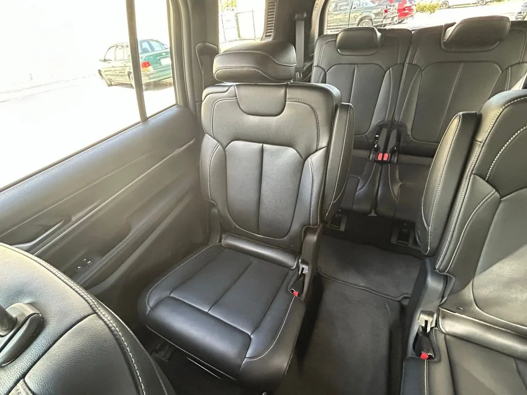 Used 2024 Gray Jeep Limited image 12