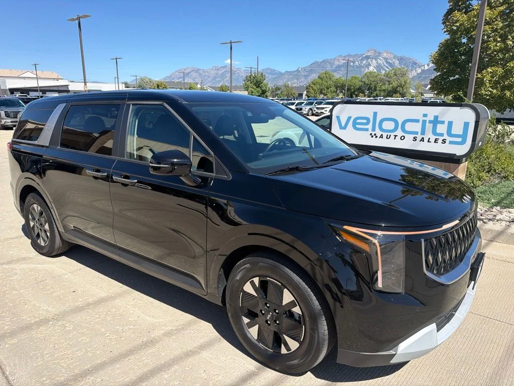 Used 2026 Black Kia LXS image 1