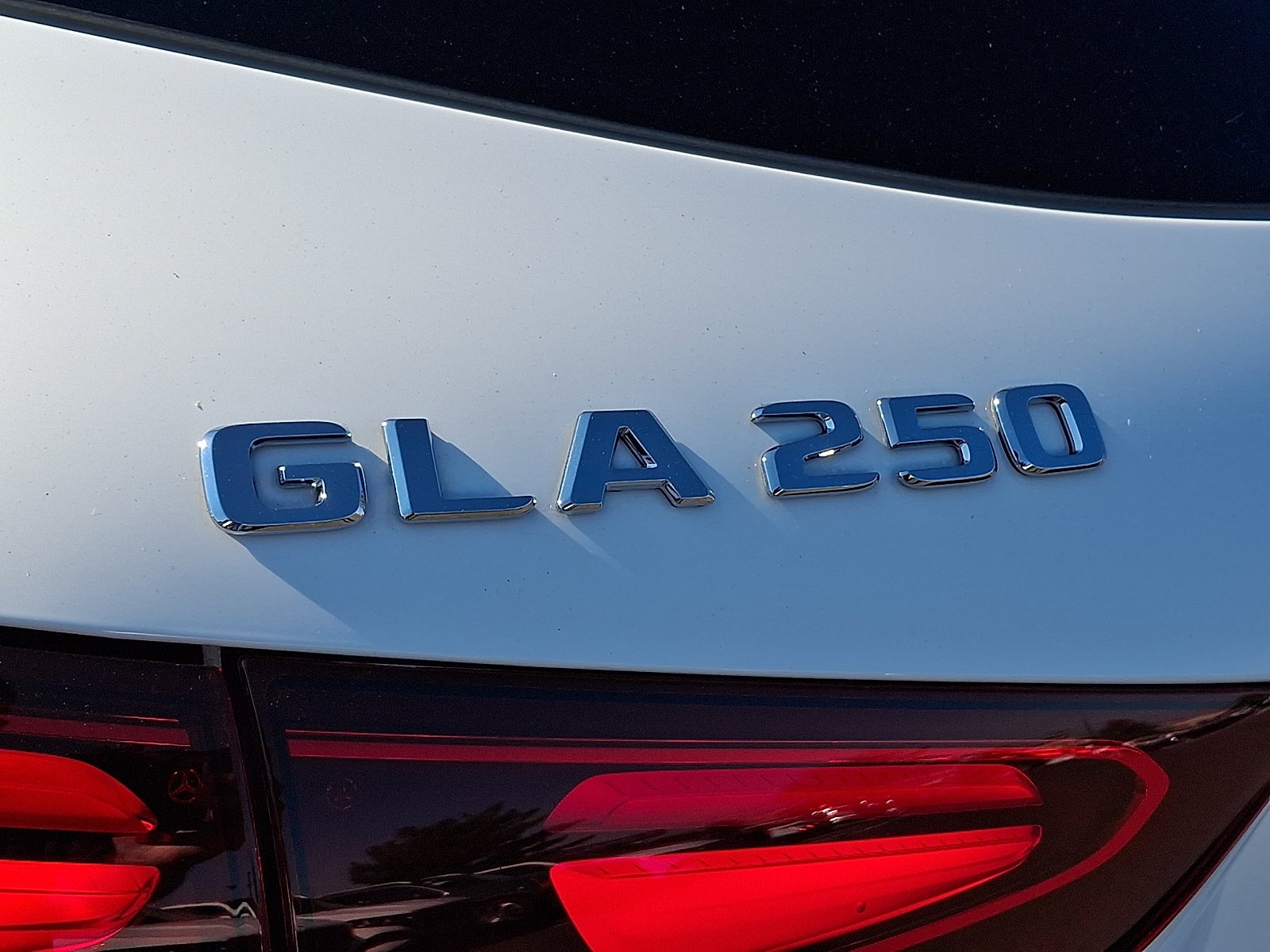 Certified Used 2026 Polar White   149 Mercedes-Benz GLA 250 image 30