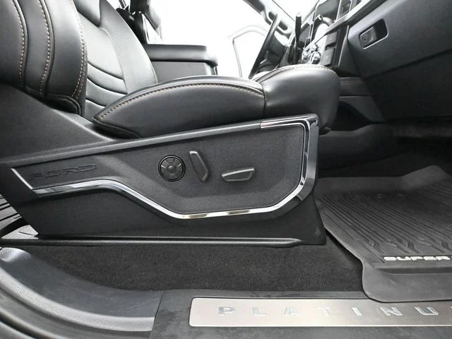 2024 Ford F-350 Super Duty Platinum - Photo 47