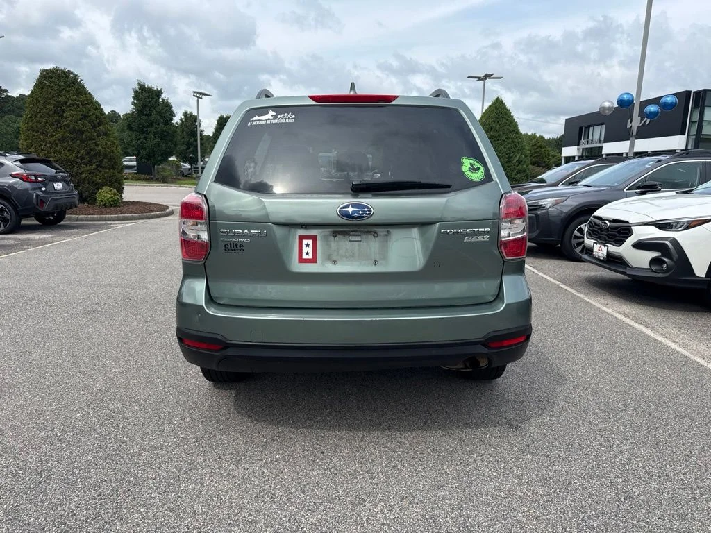 Used 2016 Green Subaru 2.5i Premium image 4