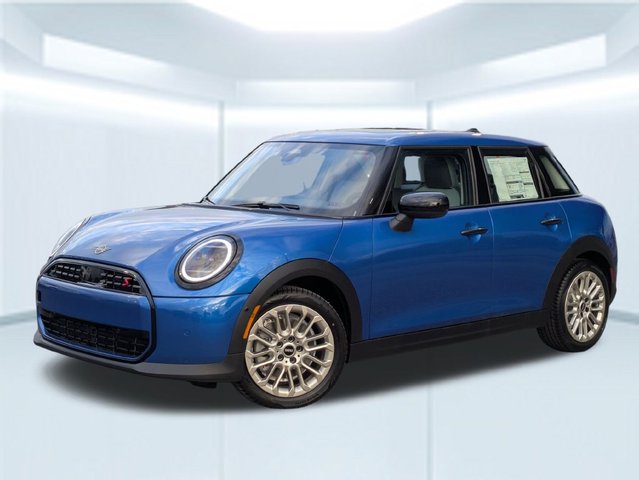 2026 MINI 4 Door Signature Plus
