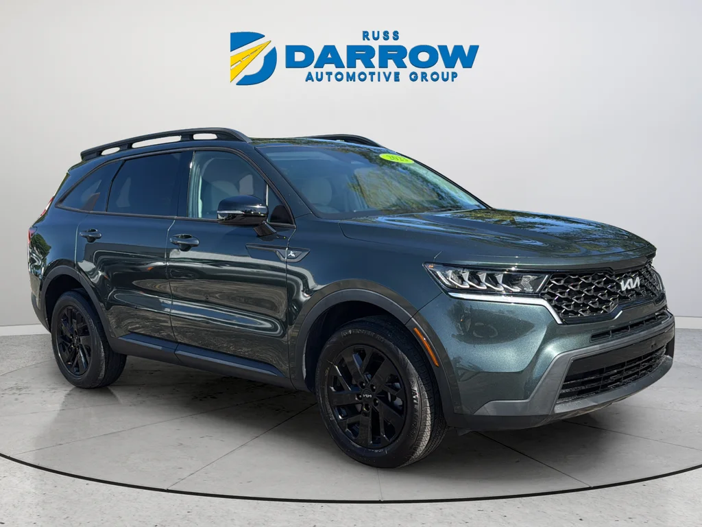 Certified Used 2023 Green Kia X-Line S image 7