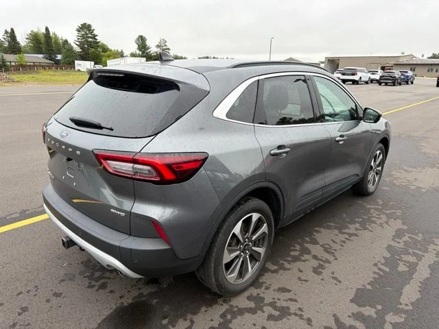 Used 2023 Carbonized Gray Metallic Ford Platinum image 5