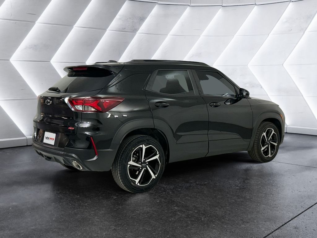 Used 2022 Black Chevrolet RS image 4