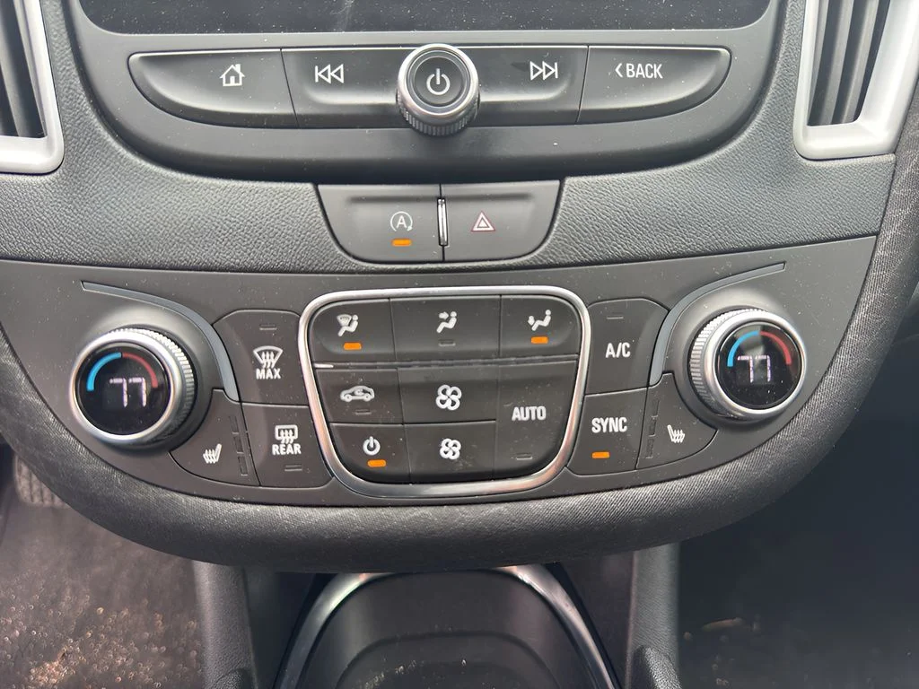 Used 2023 Mosaic Black Metallic Chevrolet LT image 27