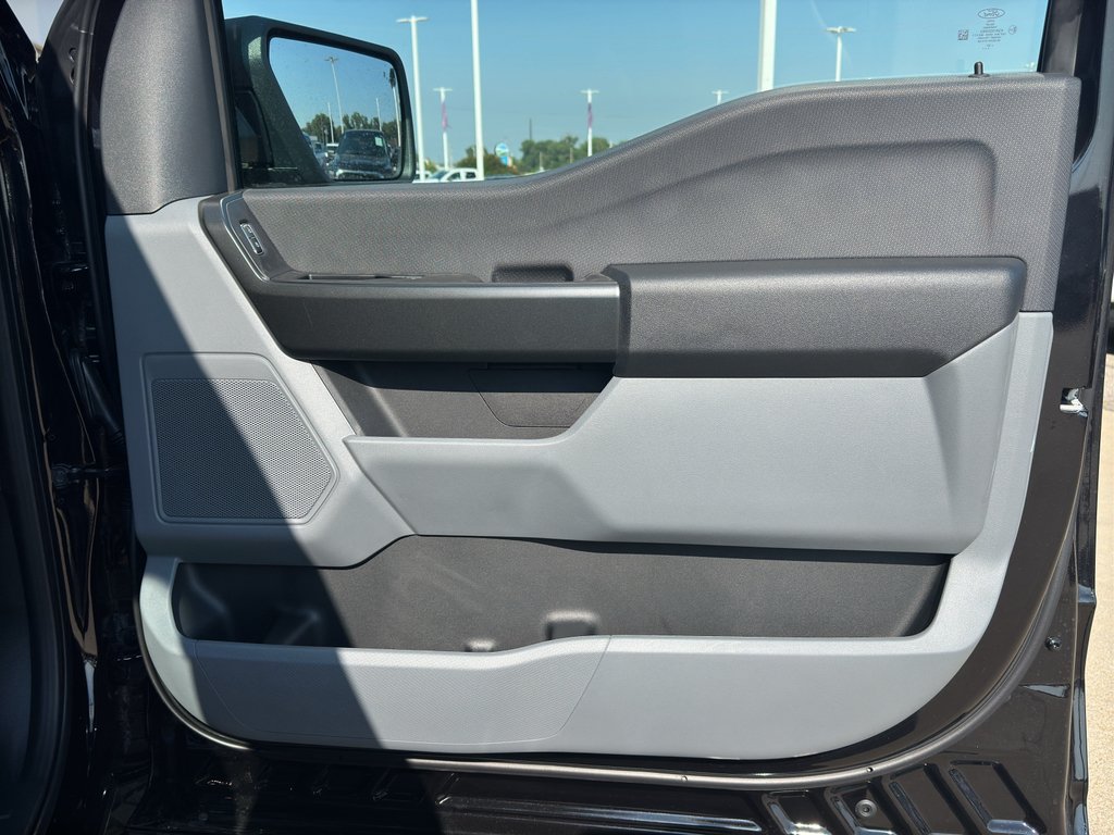 New 2026 Agate Black Metallic Ford XL image 26