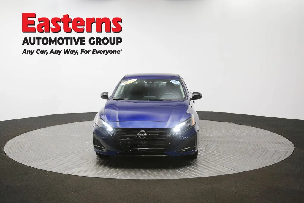 Used 2024 Blue Nissan 2.5 SR image 51