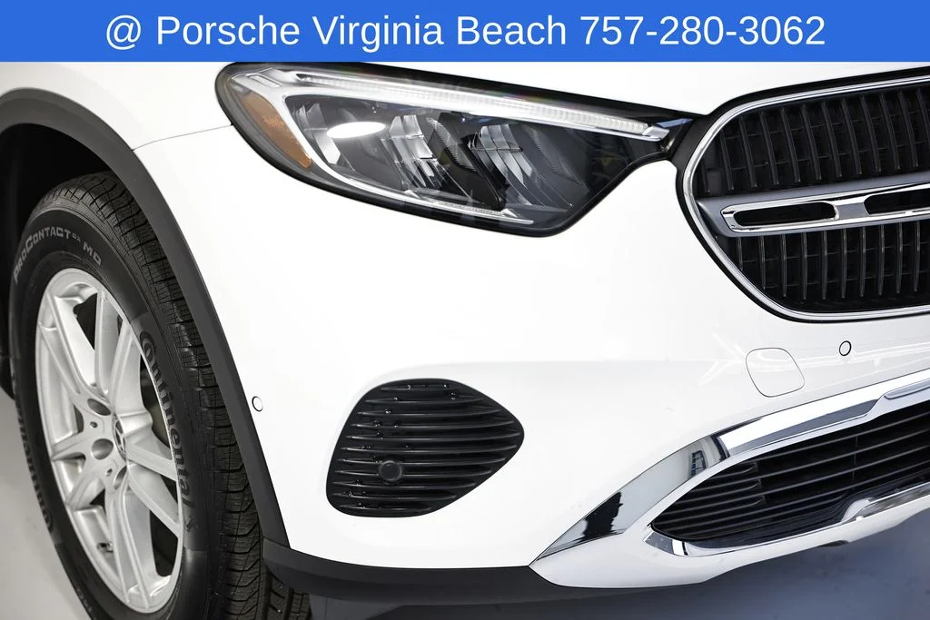 Used 2025 White Mercedes-Benz GLC 300 image 19