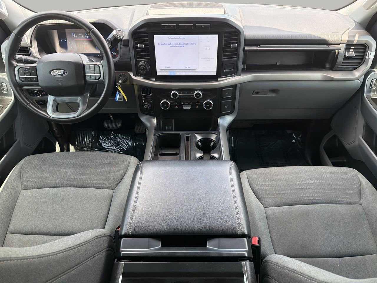 Used 2024 Gray Metallic Ford XLT image 11