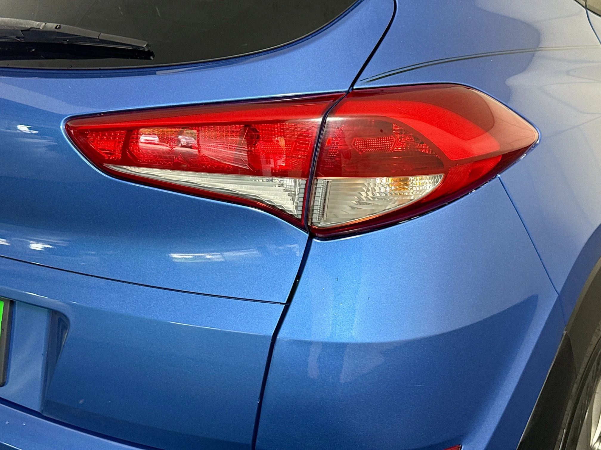 Used 2017 Caribbean Blue Hyundai SE Plus image 30