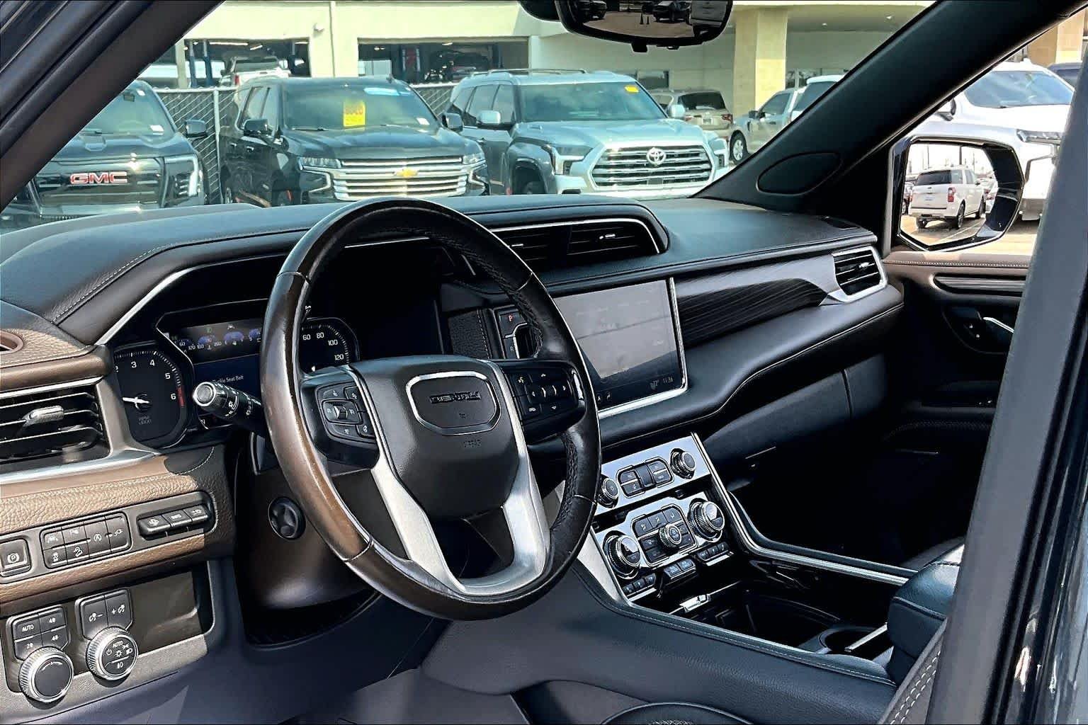 2021 GMC Yukon Denali - Photo 50