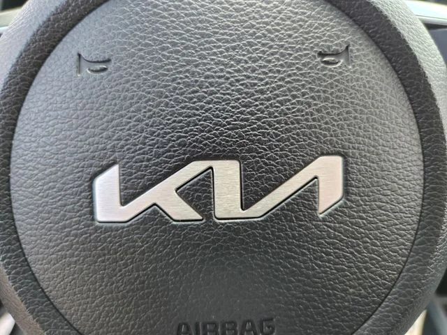 Used 2024 Black Kia LXS image 31