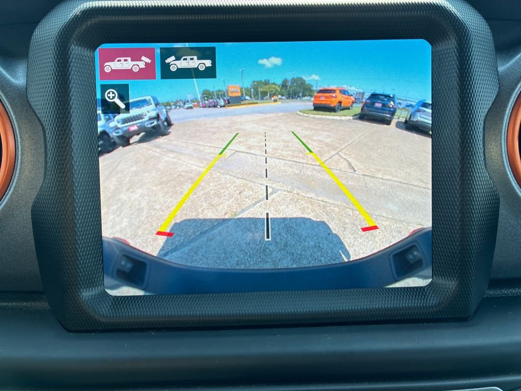 Used 2022 Gray Jeep Mojave image 23